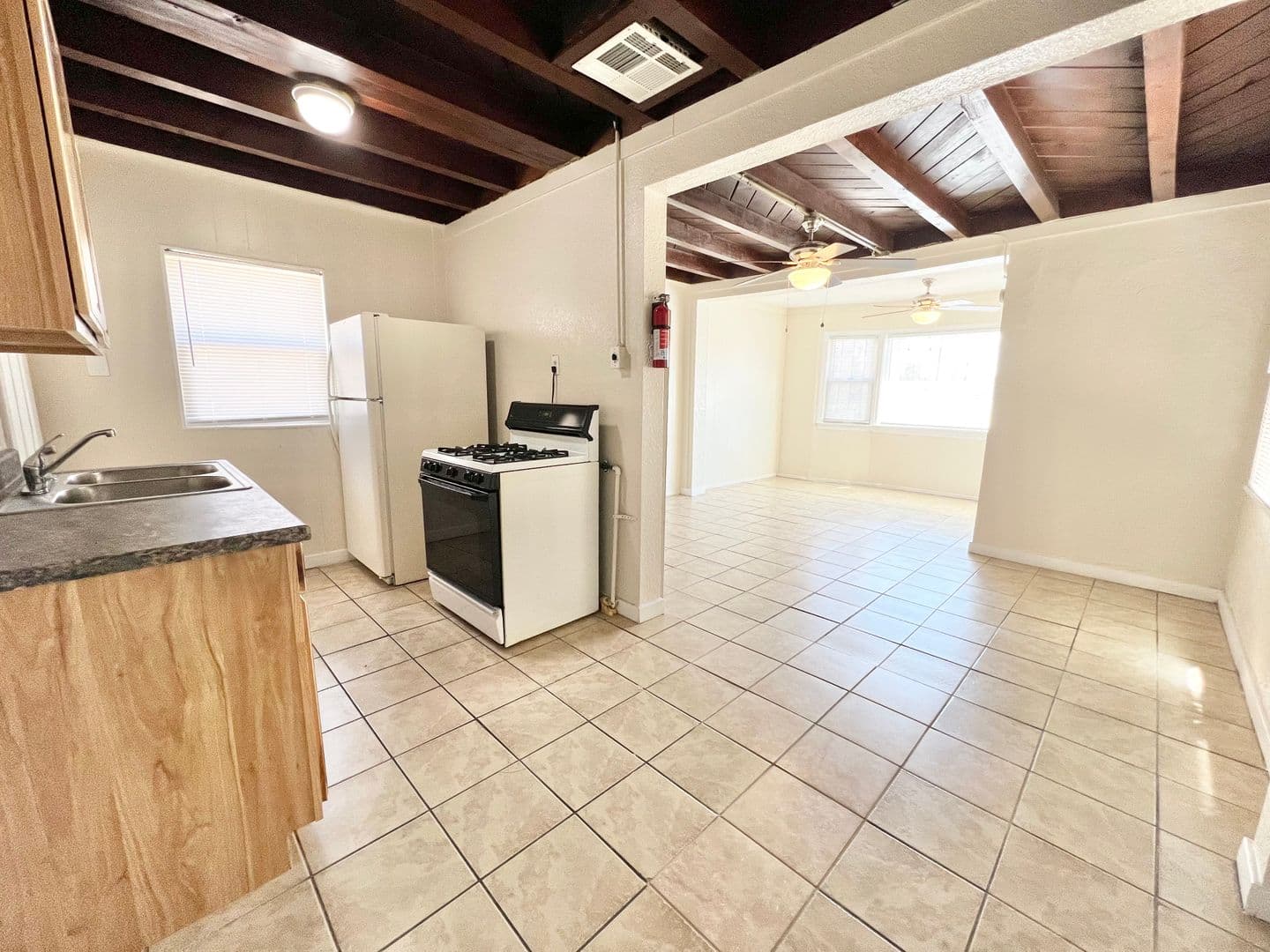 Albuquerque Apartment: 4223 Central Ave NE
