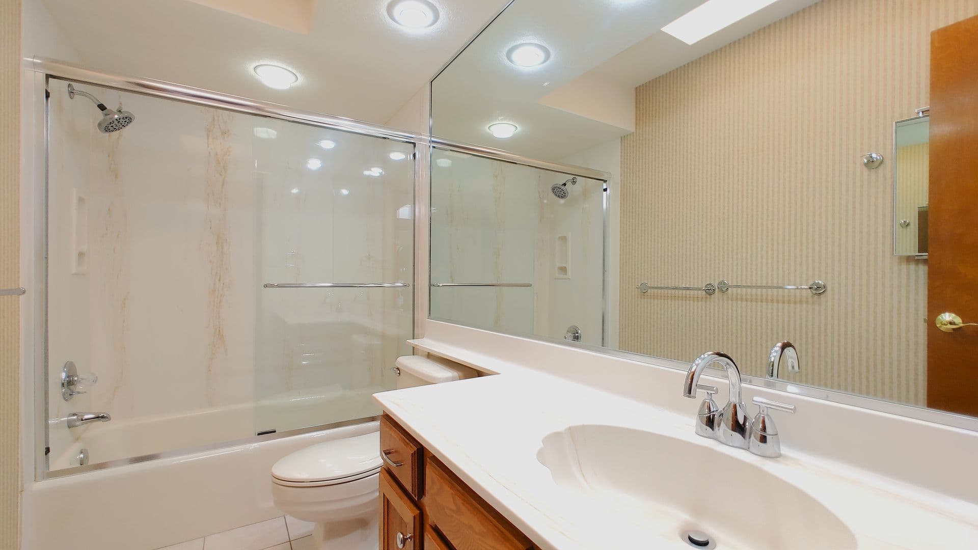 Albuquerque House: 7916 Woodwind Dr NE