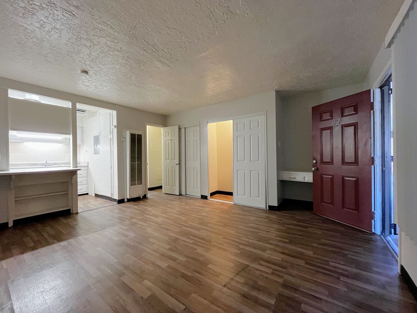 Albuquerque Apartment: 5801 Haines Ave NE