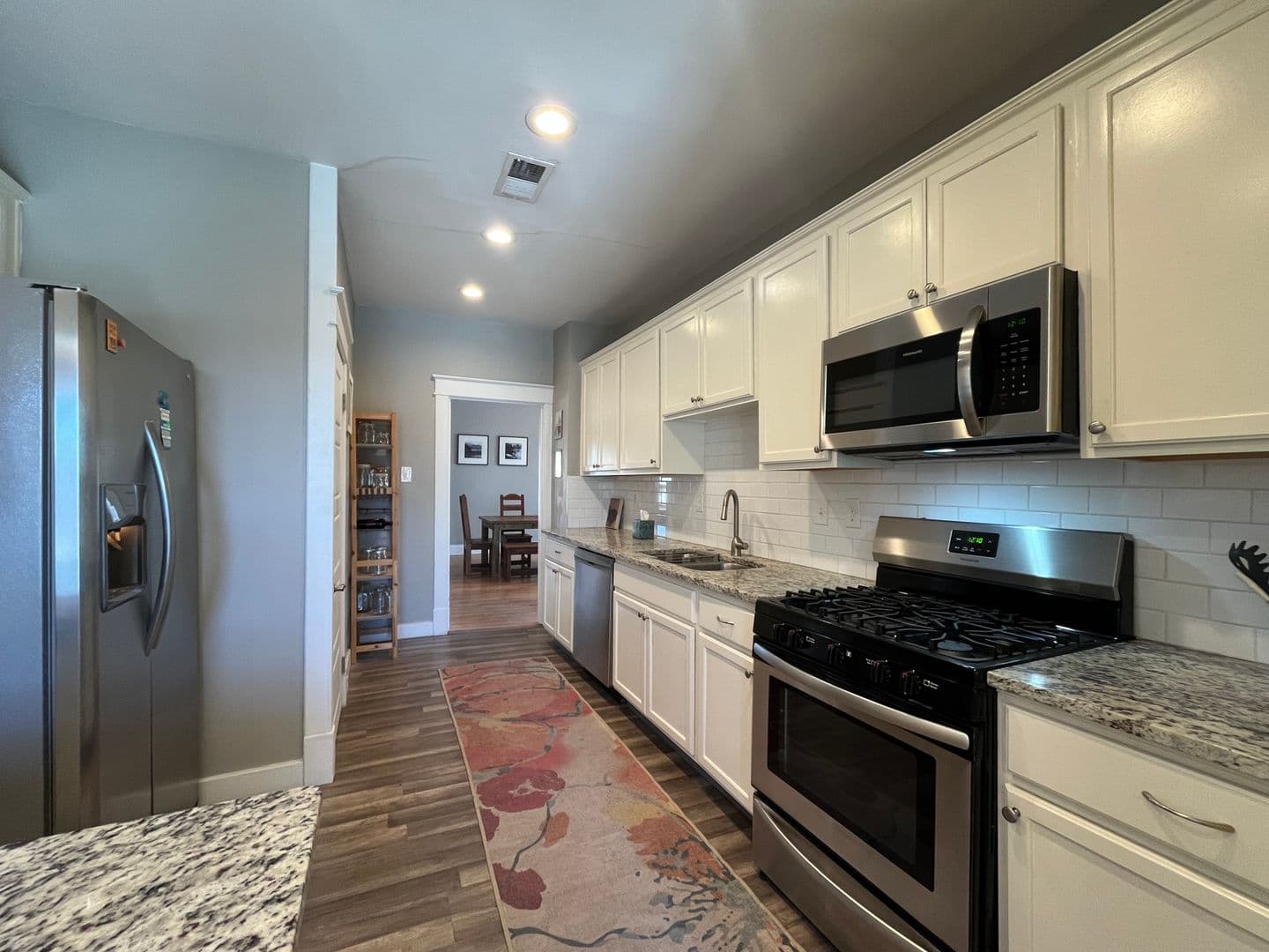 Albuquerque House: 710 Roma Ave NW