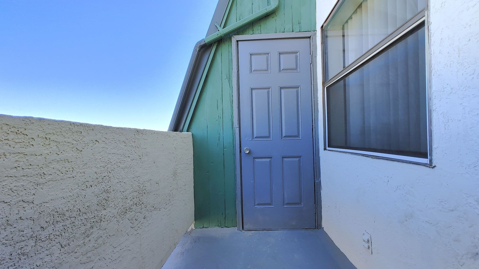 Albuquerque Apartment: 13500 Skyline RD NE