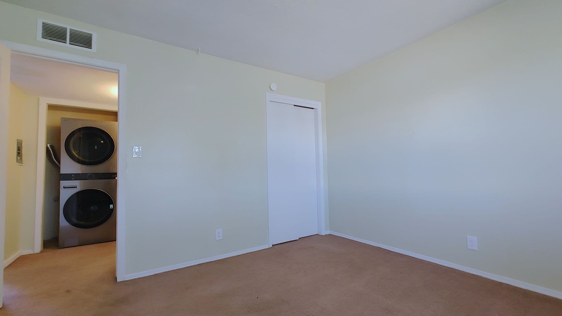 Rio Rancho Apartment: 75 Darlene RD SE