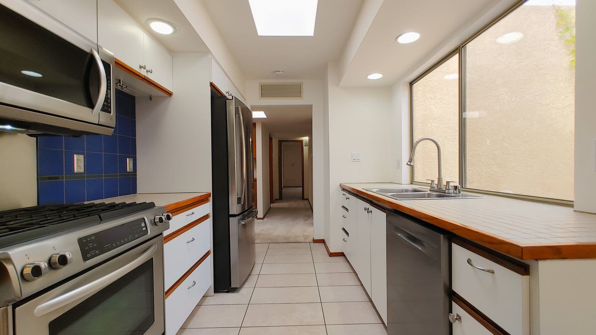 Albuquerque House: 7916 Woodwind Dr NE