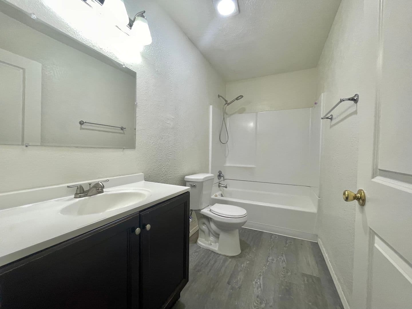 Albuquerque Apartment: 11100 Ventura PL NE