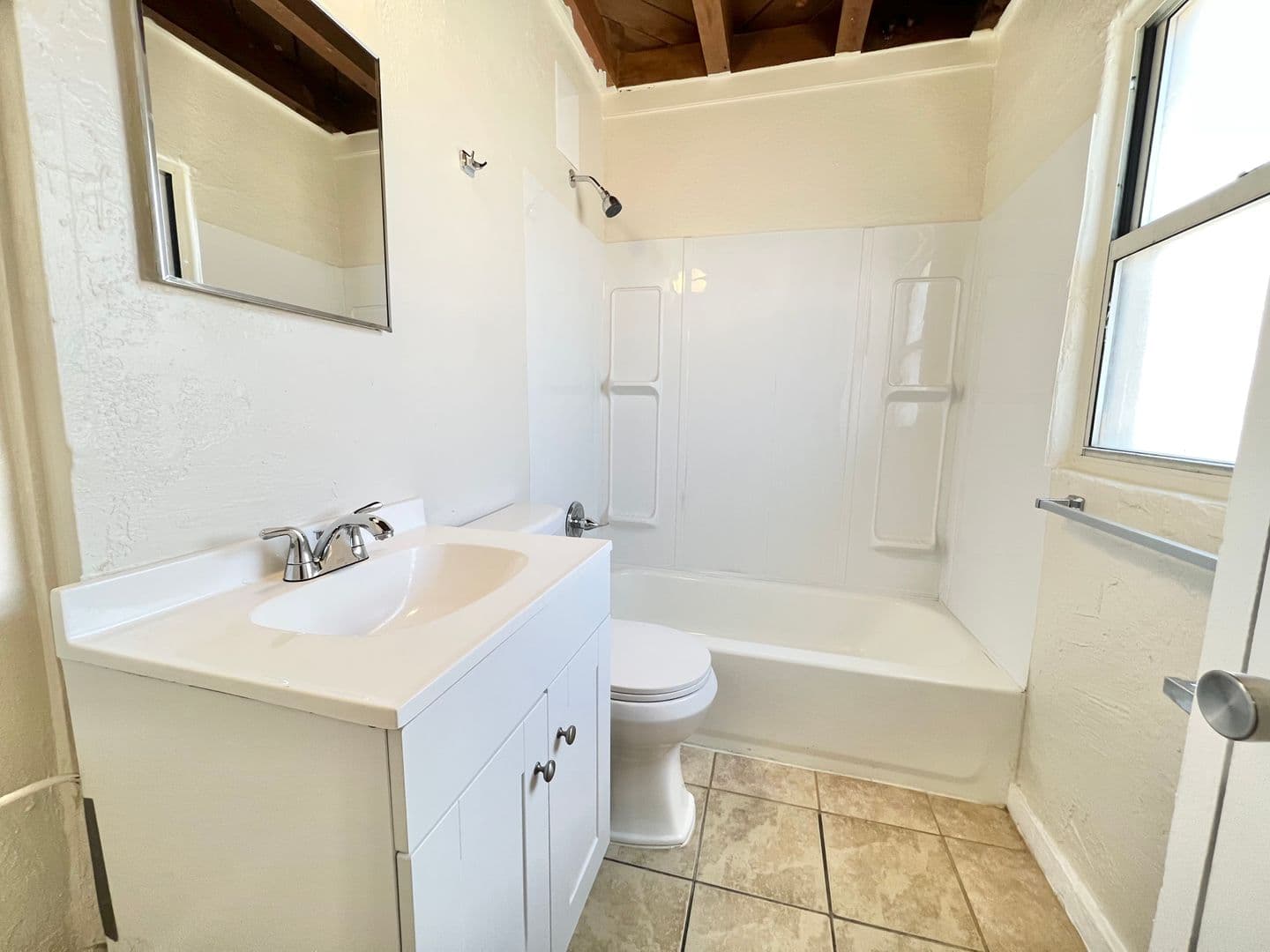 Albuquerque Apartment: 4223 Central Ave NE