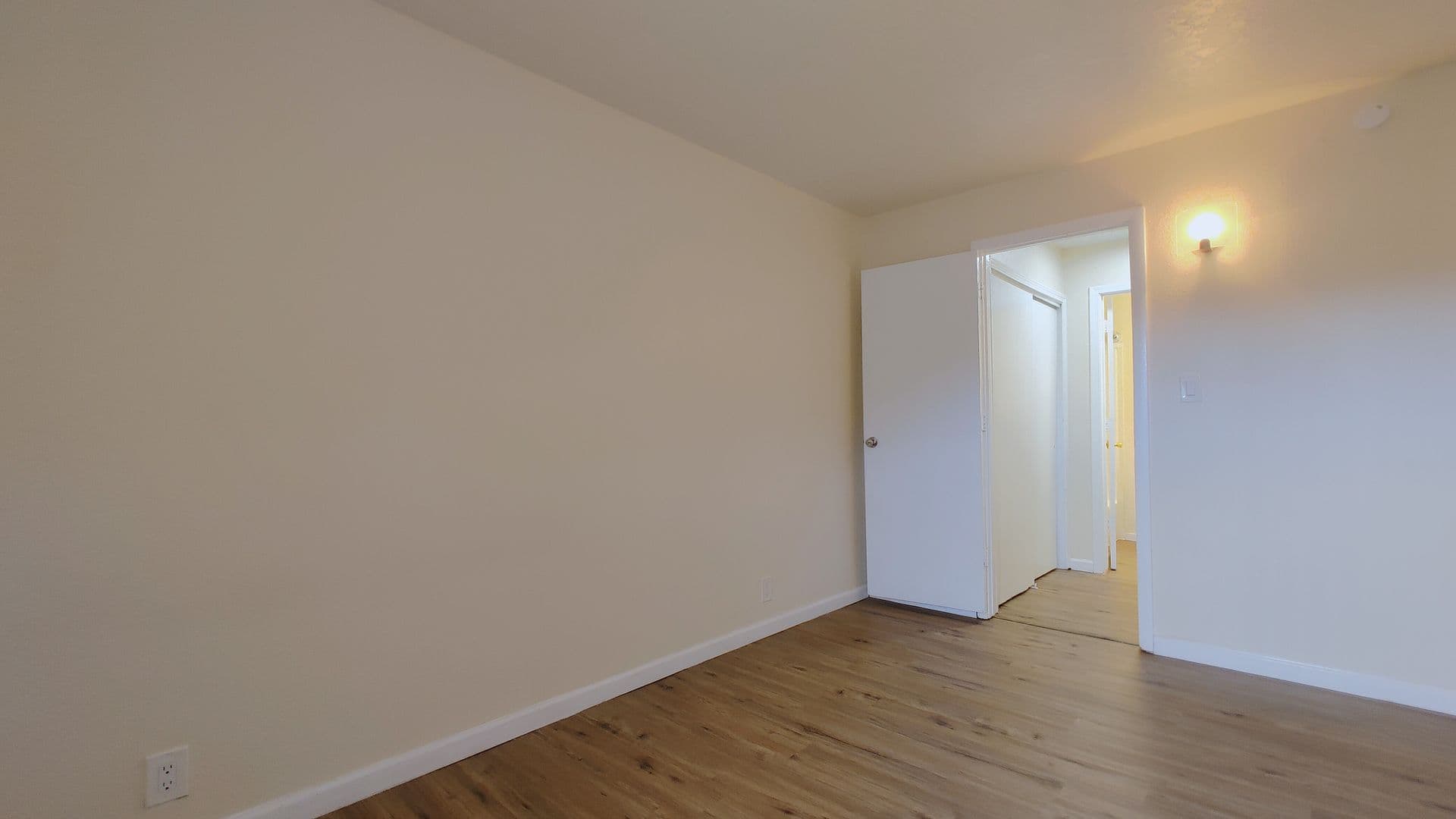 Albuquerque Apartment: 13500 Skyline RD NE