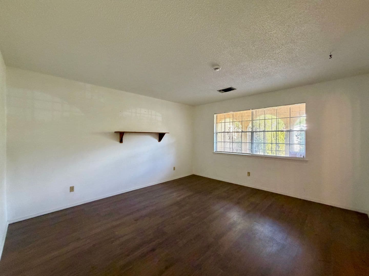 Albuquerque House: 3801 Shenandoah Pl NE