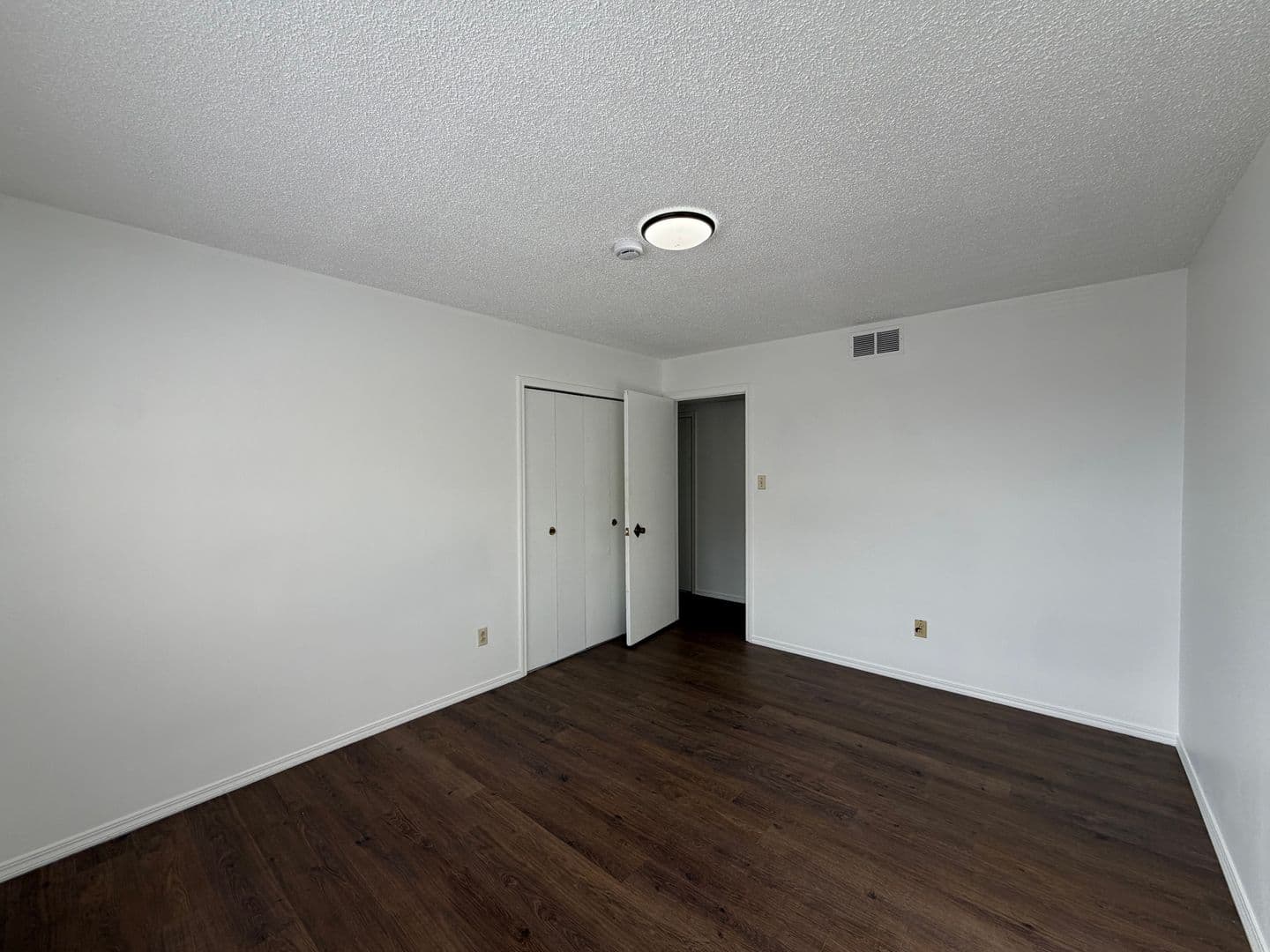 Albuquerque House: 3801 Shenandoah Pl NE