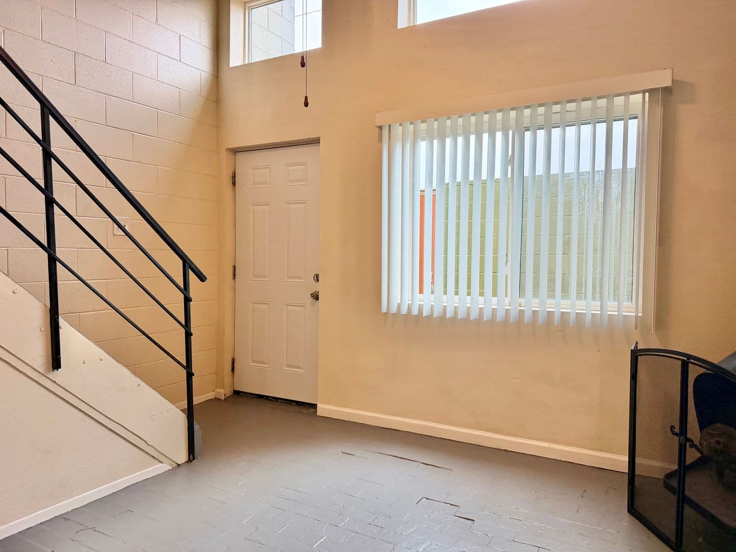 Albuquerque Apartment: 4849 Gibson Blvd SE
