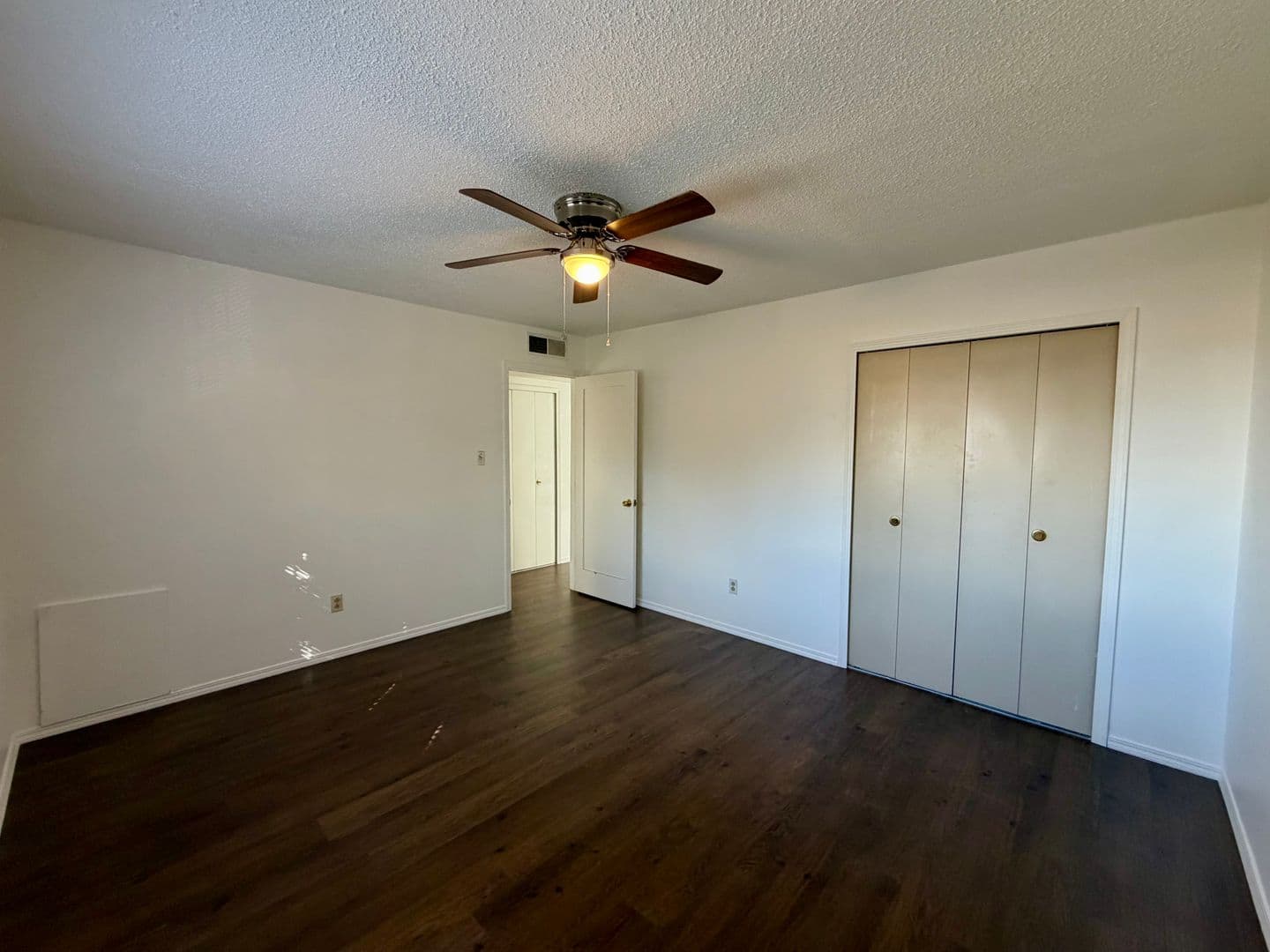 Albuquerque House: 3801 Shenandoah Pl NE