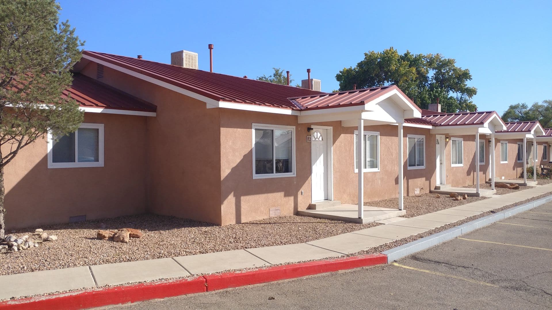 Albuquerque Apartment: 370 Atrisco Drive SW