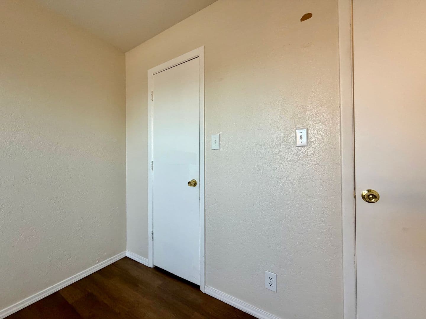 Albuquerque Apartment: 513 Candelaria RD NW