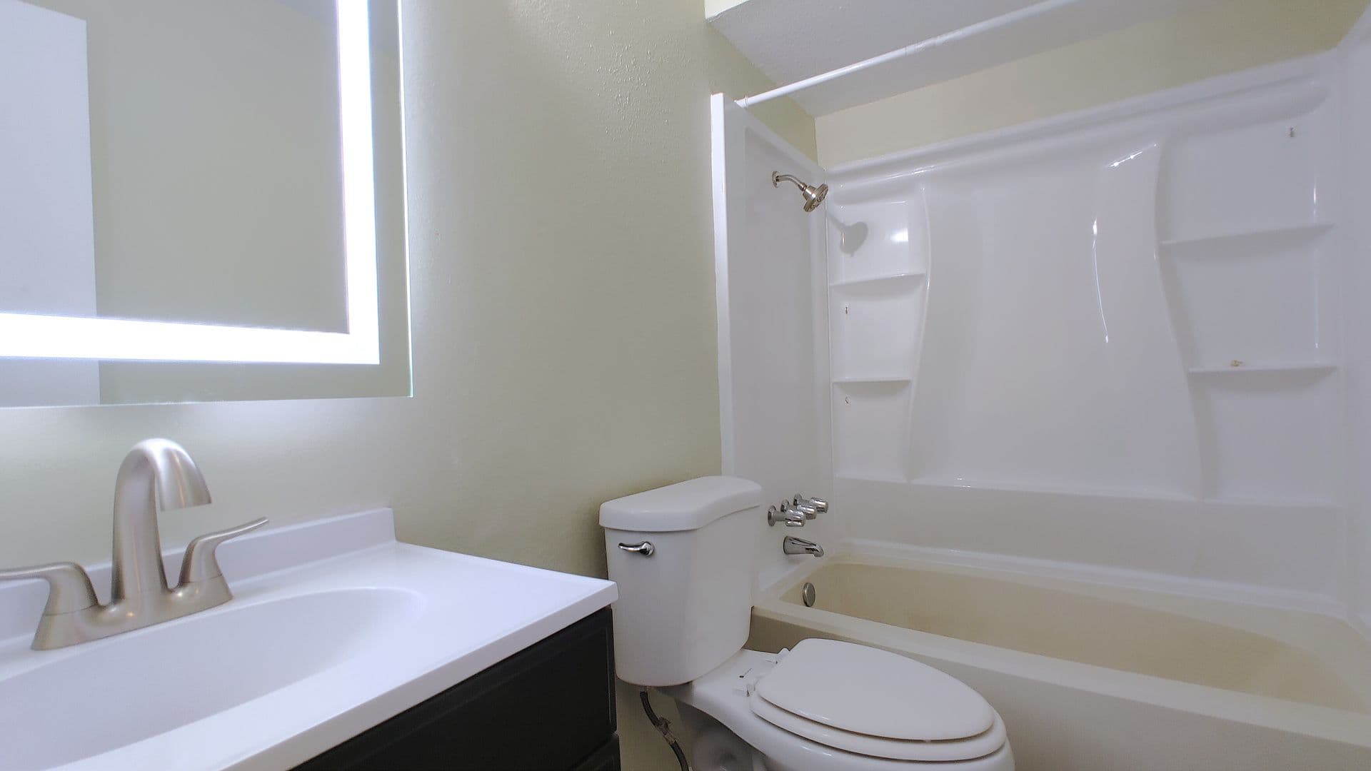 Rio Rancho Apartment: 75 Darlene RD SE