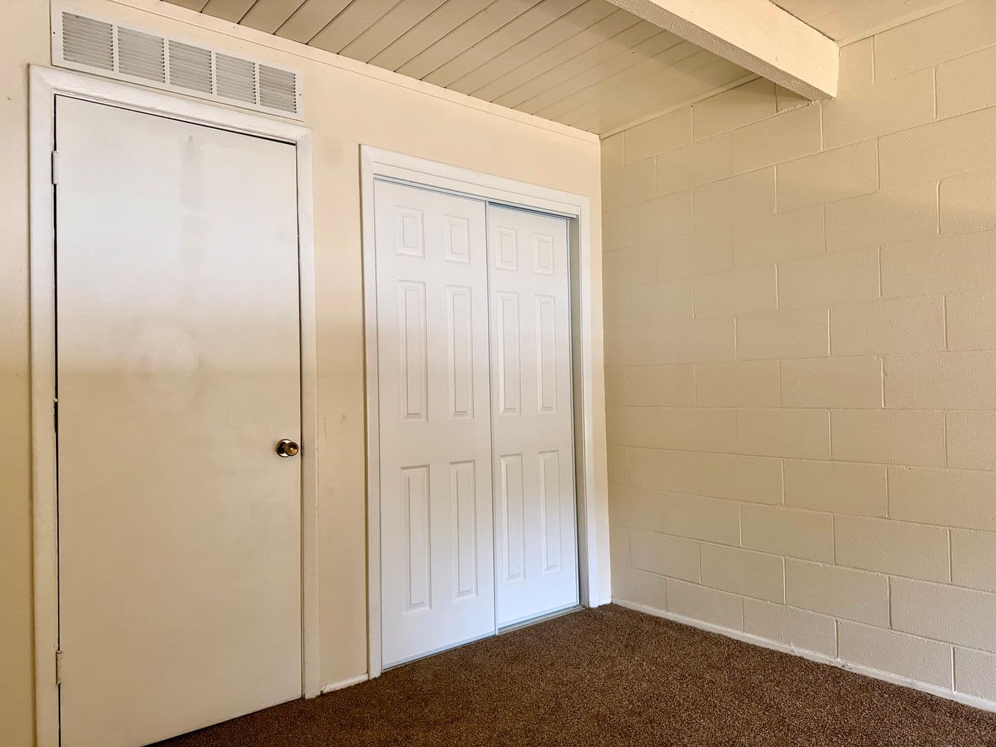 Albuquerque Apartment: 4849 Gibson Blvd SE