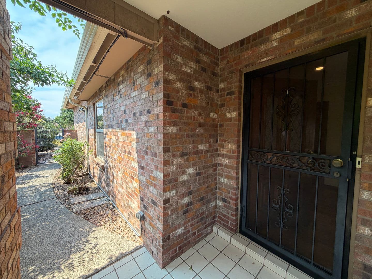 Albuquerque House: 9212 Admiral Lowell Ave NE