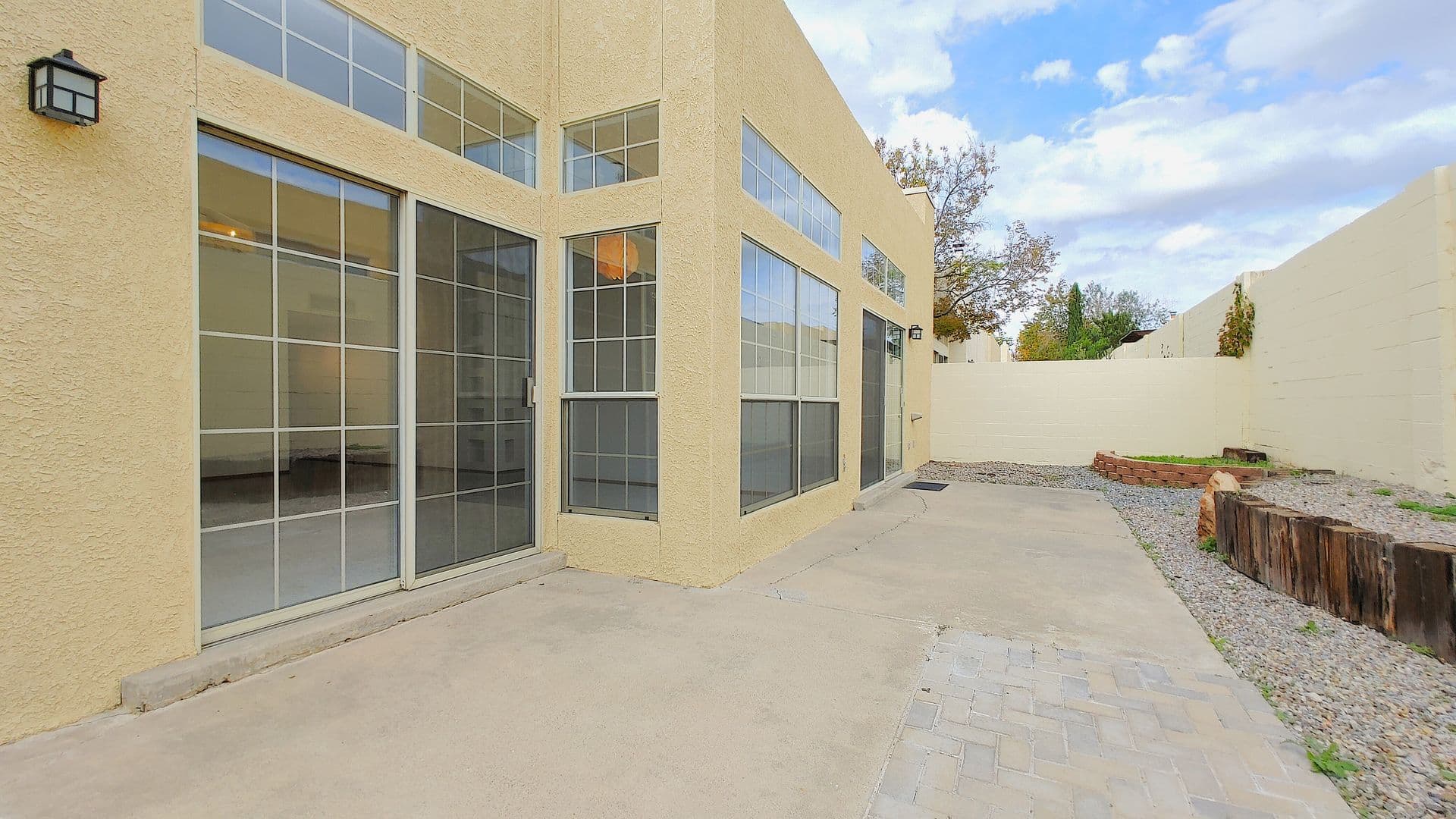 Albuquerque House: 7916 Woodwind Dr NE