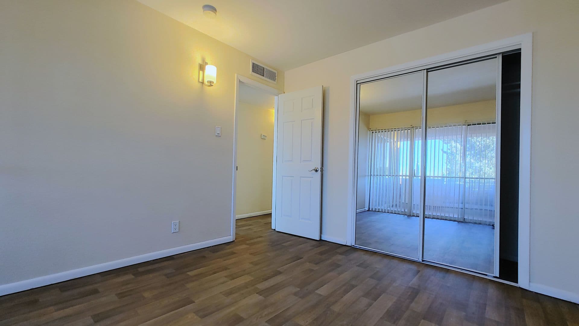 Albuquerque Apartment: 2901 Euclid Ave NE