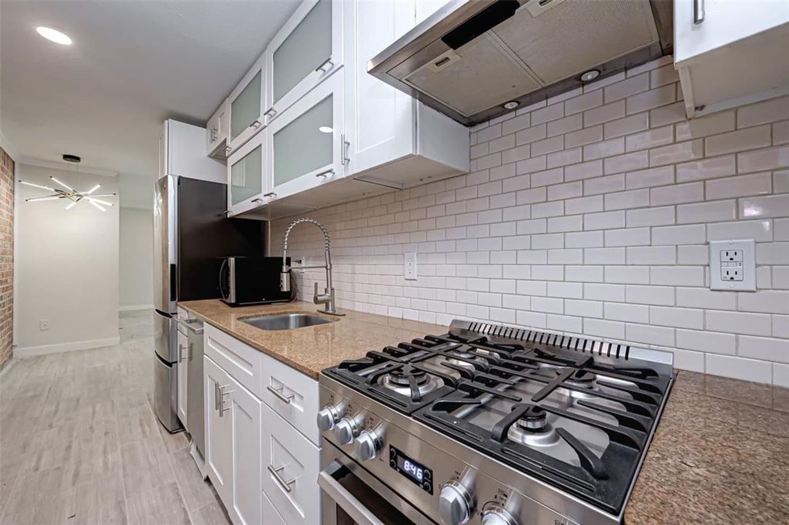 Houston Apartment: 1747 Wroxton Court