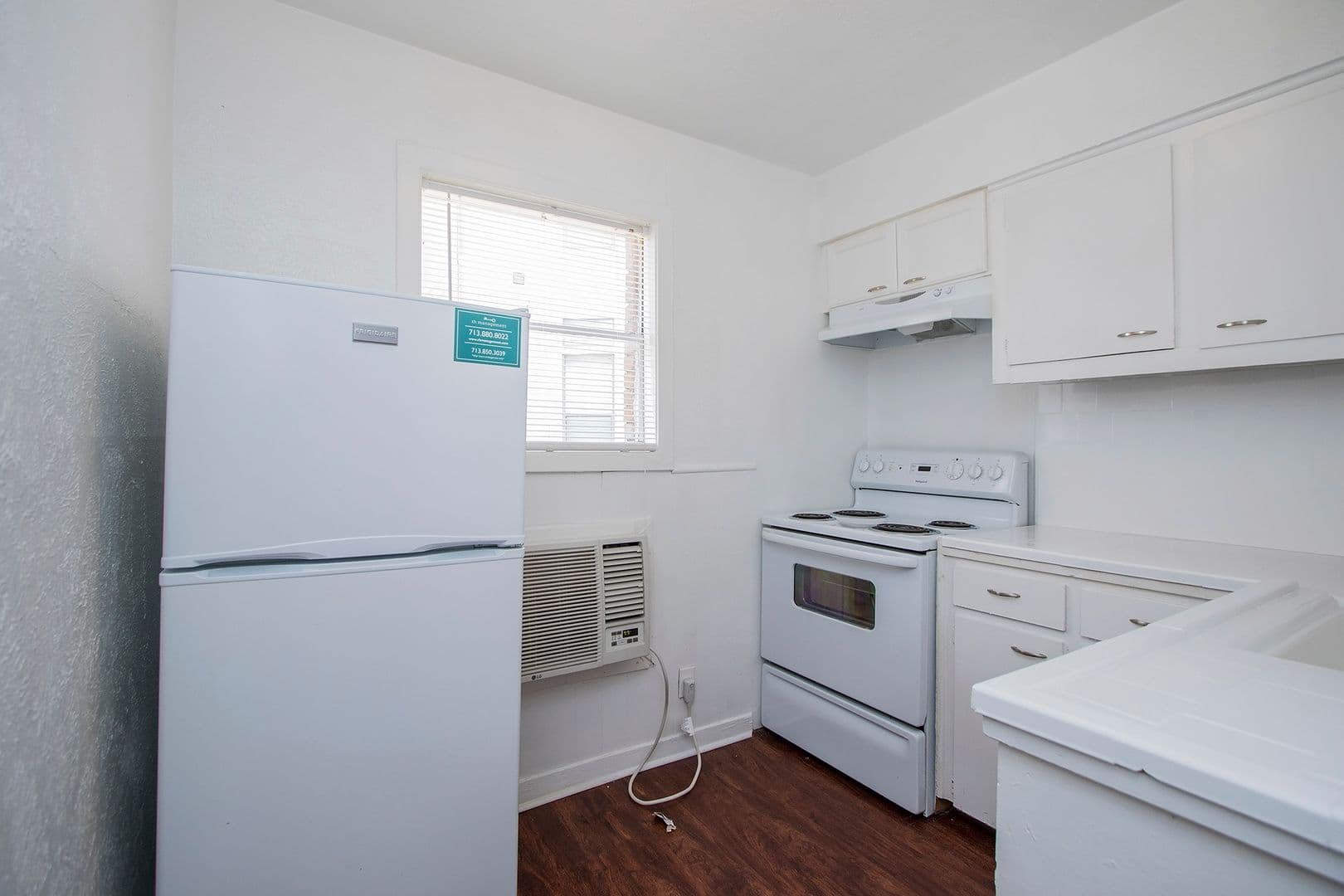 Houston Apartment: 1419 Hyde Park