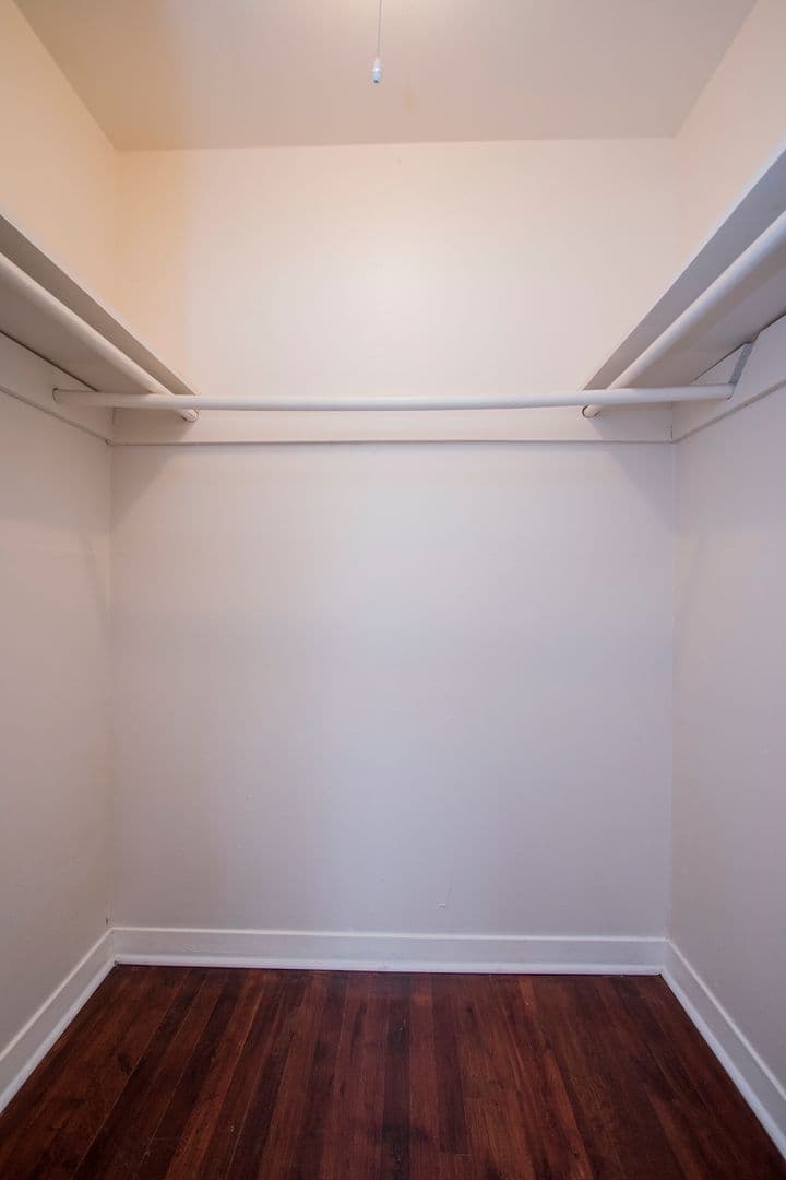 Houston Apartment: 1419 Hyde Park