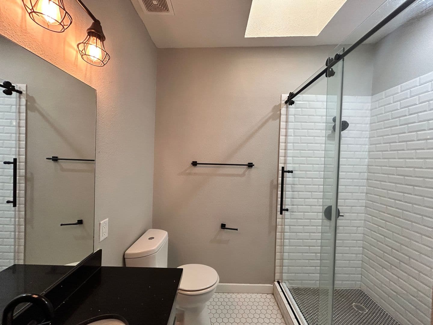Houston Apartment: 219 Marshall