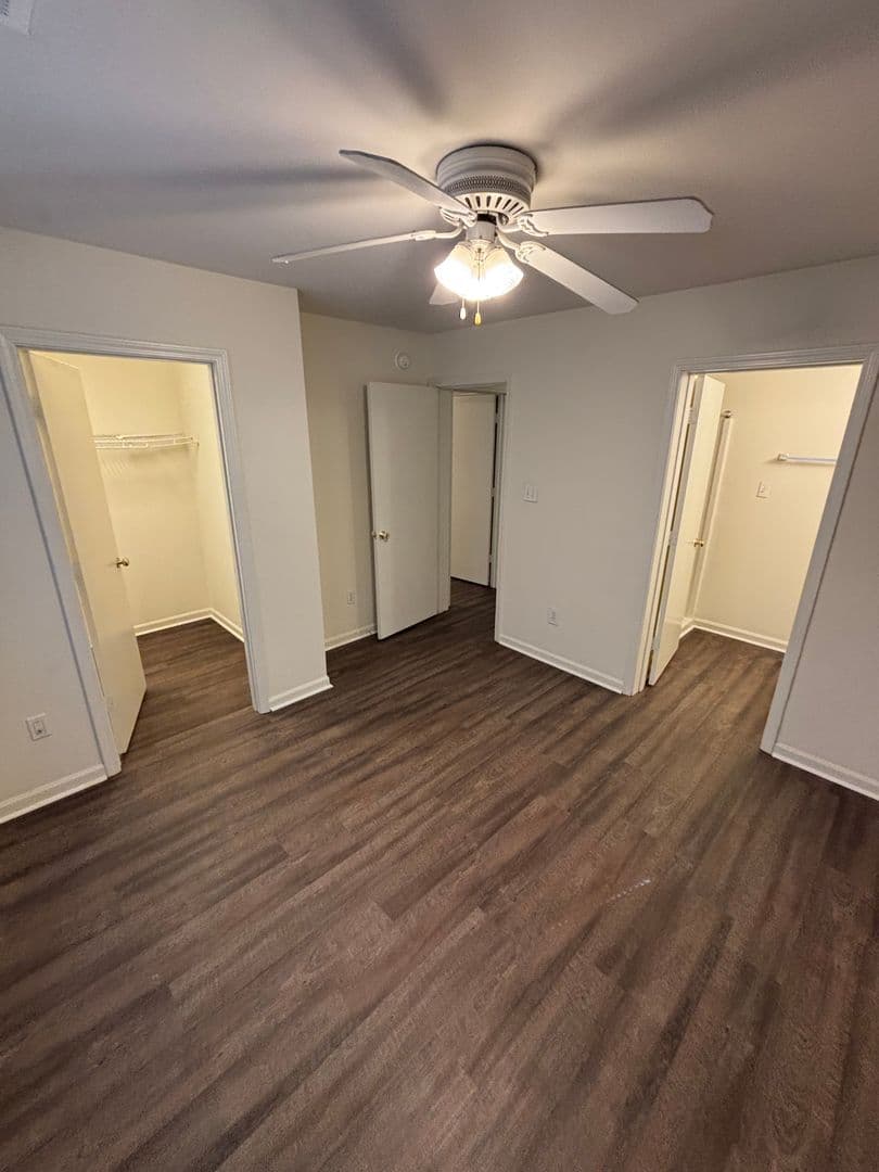 Raleigh Apartment: 1003 Lorimer Road