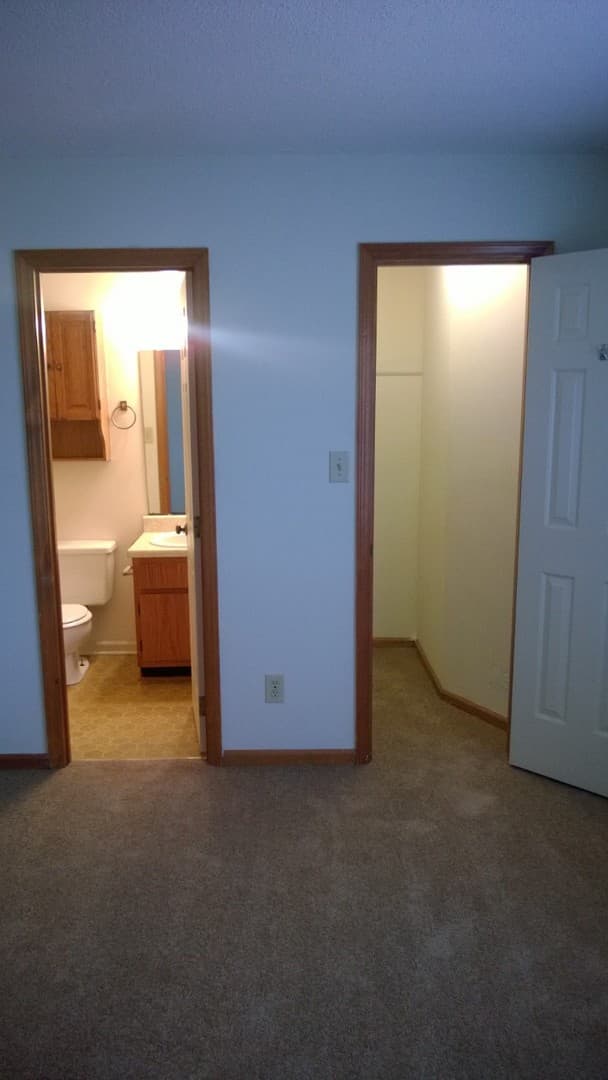 Raleigh Apartment: 552, 554 & 556 Brent Road