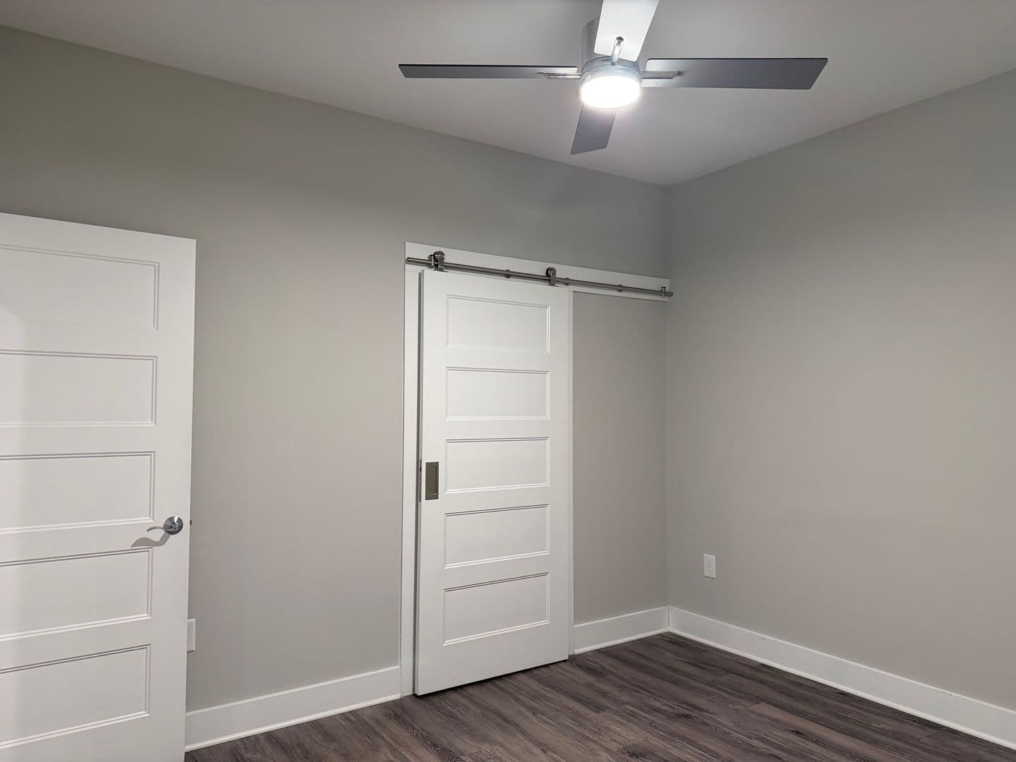 Cary Apartment: 400 E Chatham Street