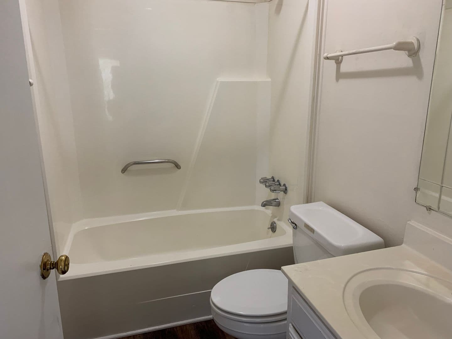 Raleigh Apartment: 4813 Brockton Drive