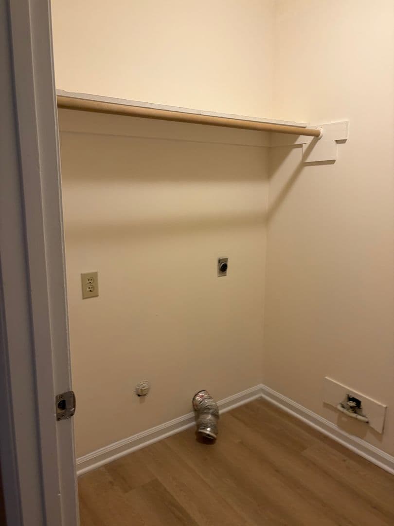 Raleigh Apartment: 2401-07 Sawmill Road