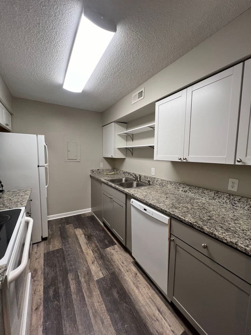 Raleigh Condo: 4519-B Edwards Mill Road