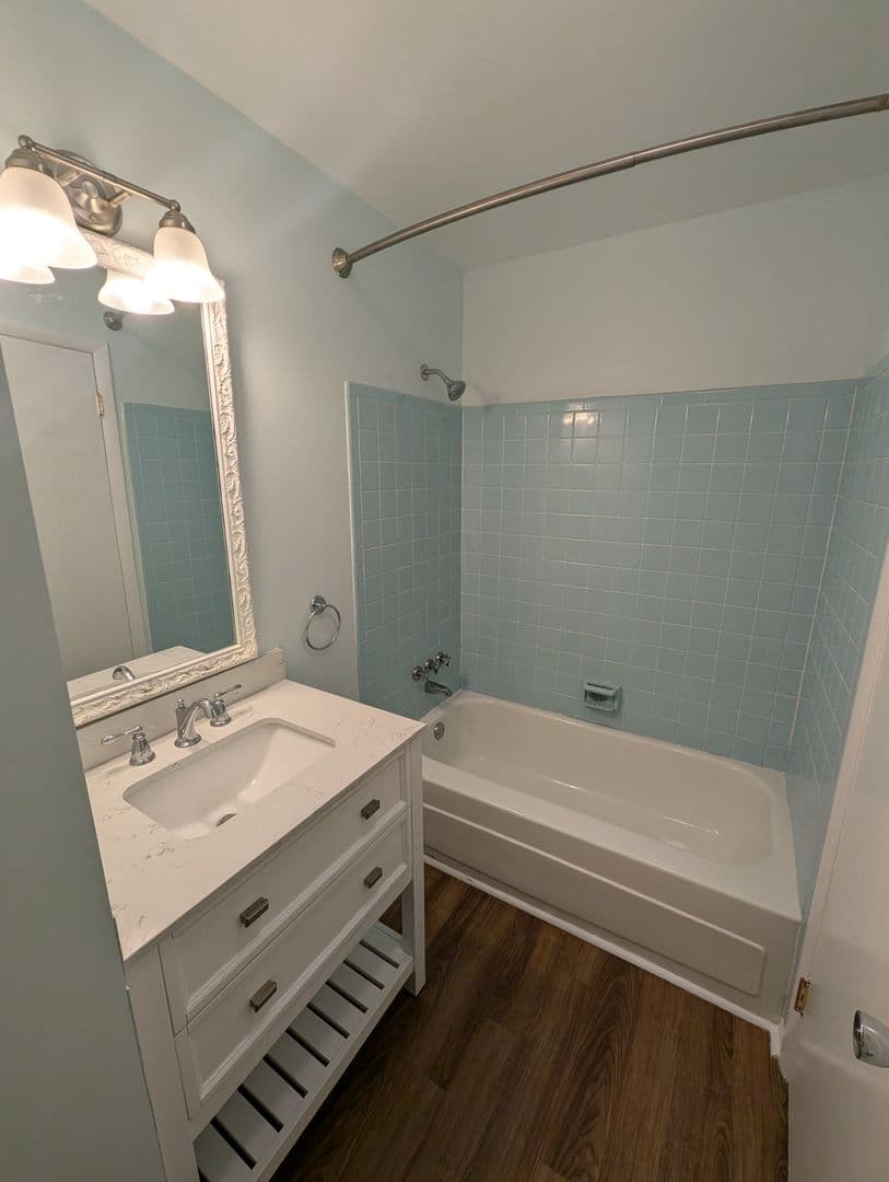 Raleigh House: 1208 Somerset Road