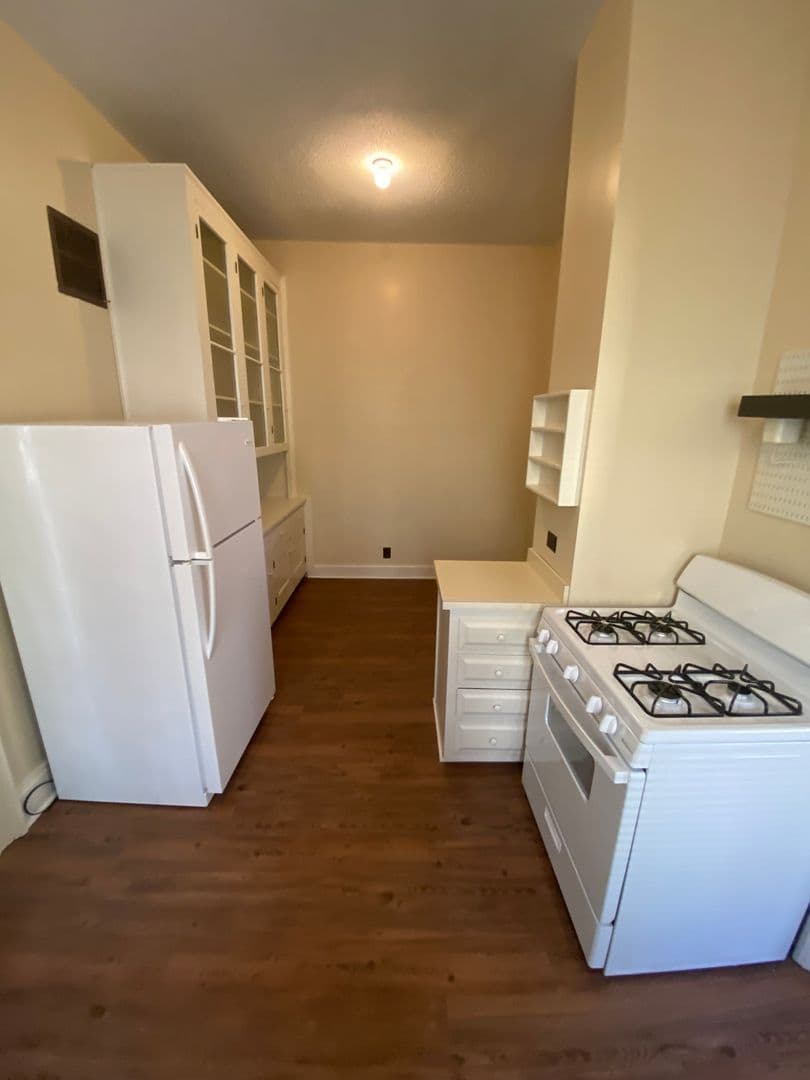 Raleigh Apartment: 606 N. Blount Street