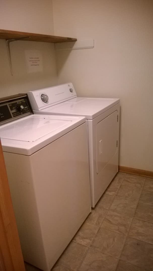 Raleigh Apartment: 552, 554 & 556 Brent Road