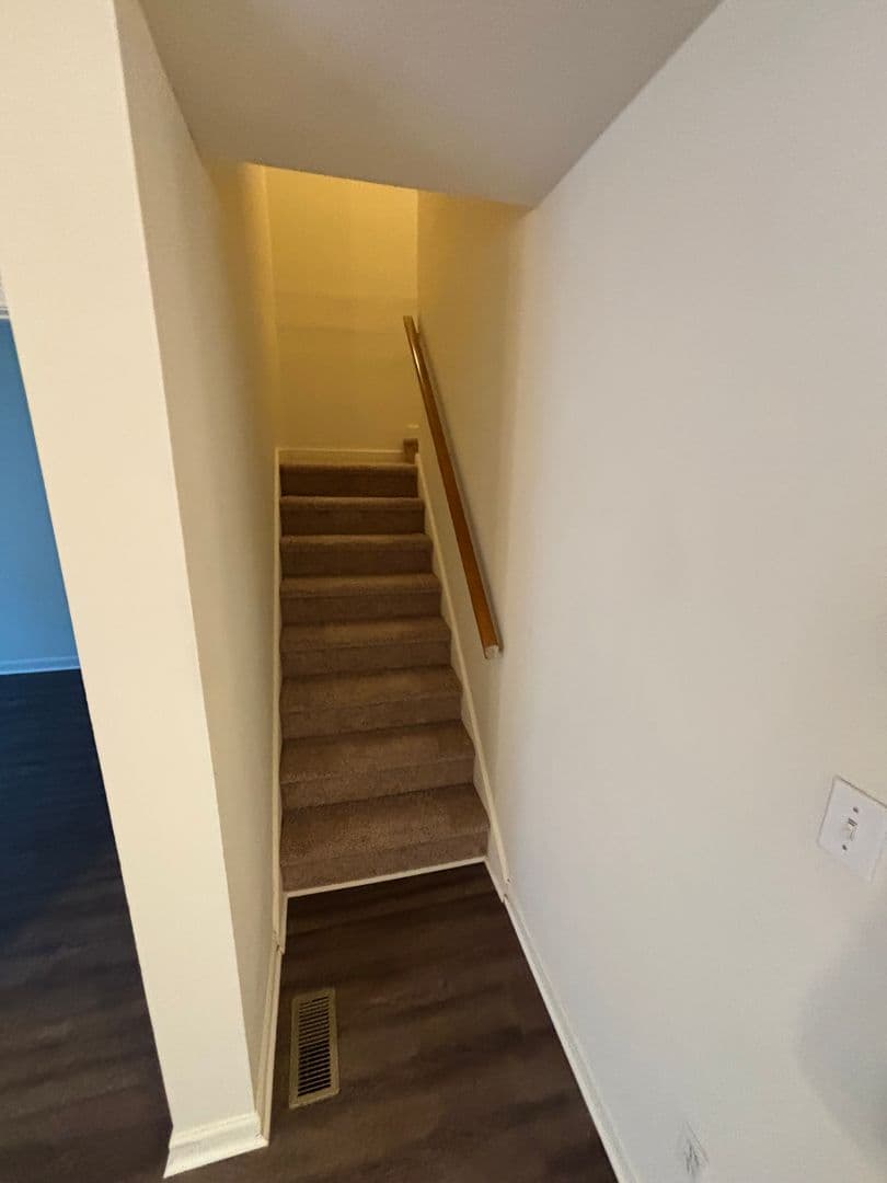 Raleigh Apartment: 1003 Lorimer Road