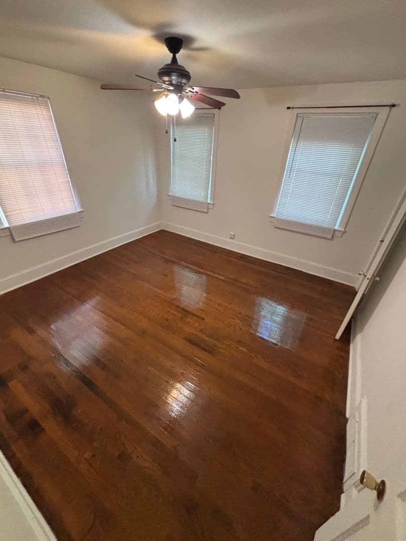 Raleigh Apartment: 3113 & 3115 Douglas Street