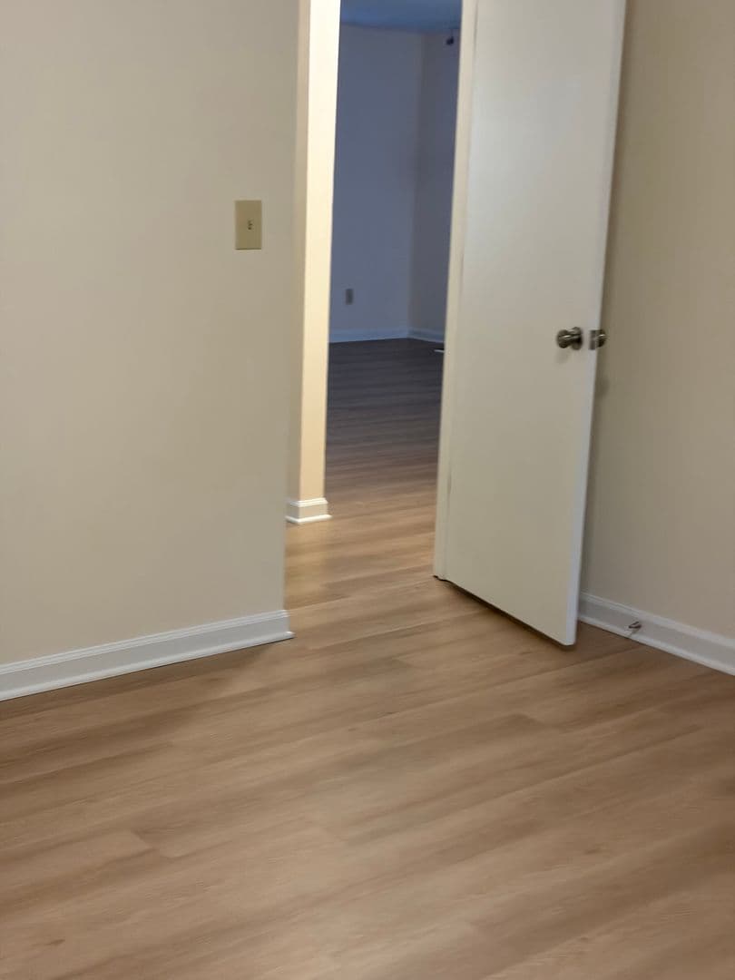 Raleigh Apartment: 2401-07 Sawmill Road