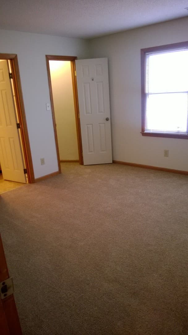 Raleigh Apartment: 552, 554 & 556 Brent Road