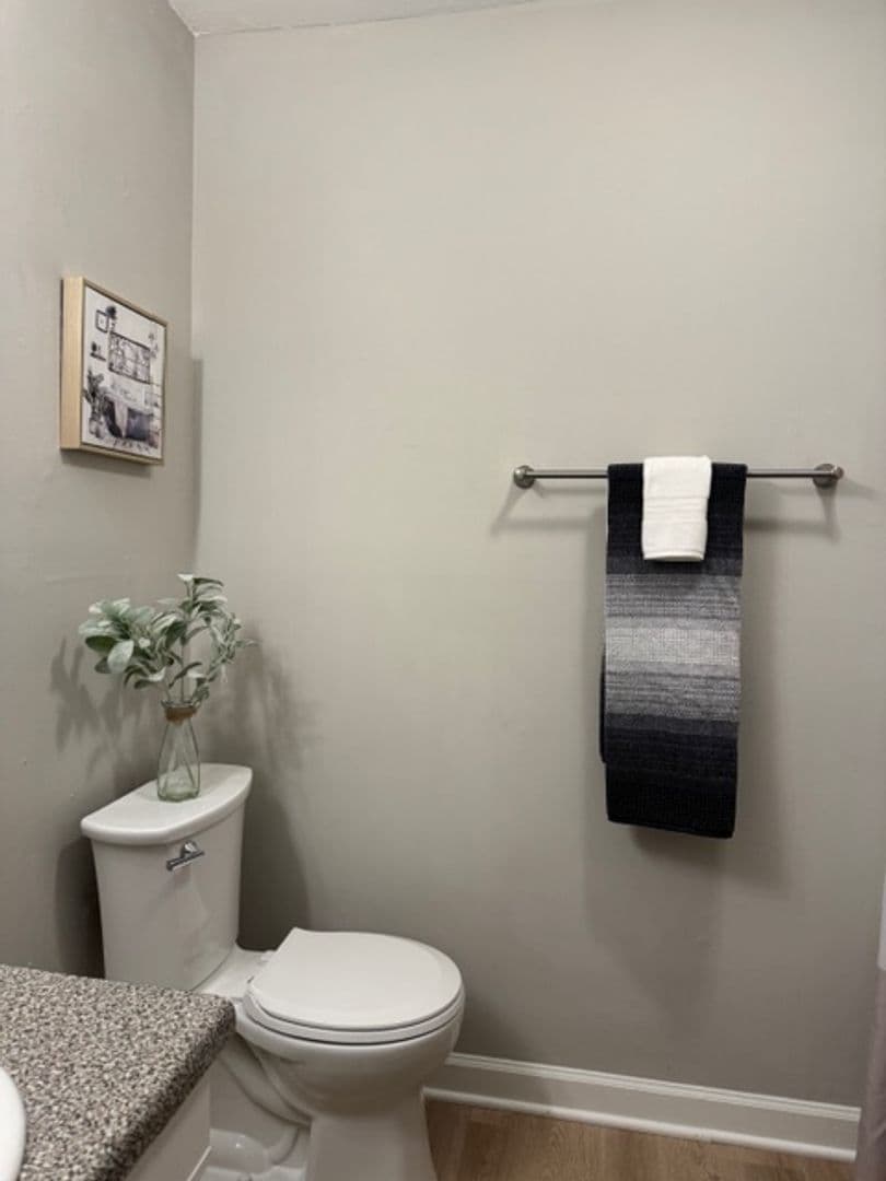 Cary Apartment: Ashton Woods