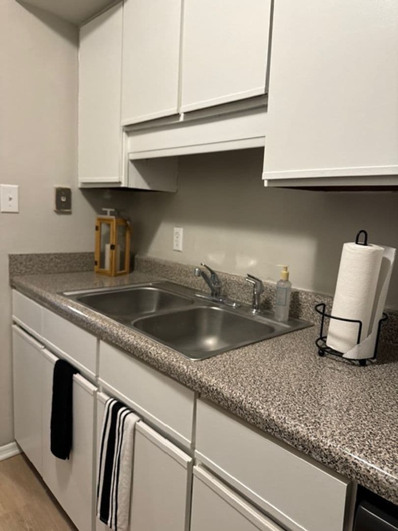Cary Apartment: Ashton Woods