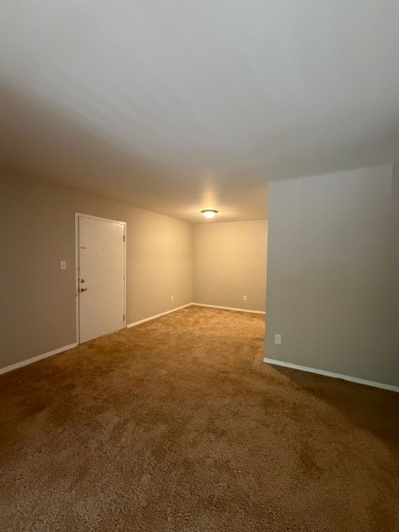 Cary Apartment: Ashton Woods