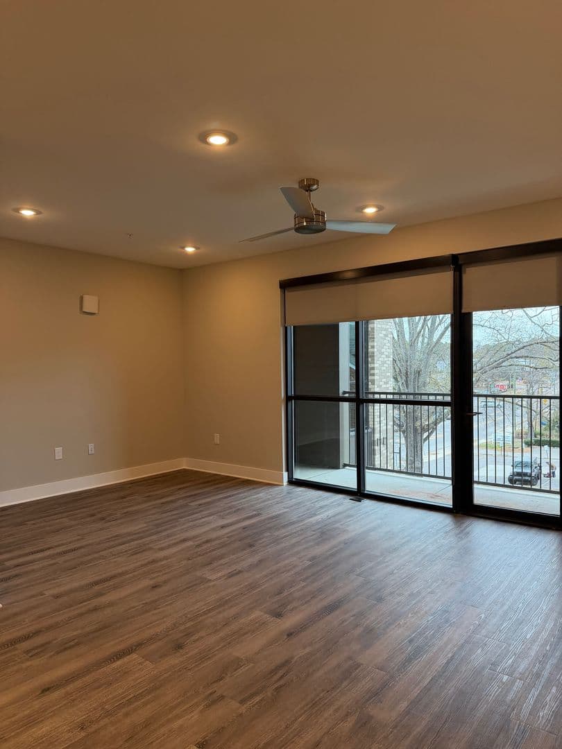 Cary Apartment: 400 E Chatham Street