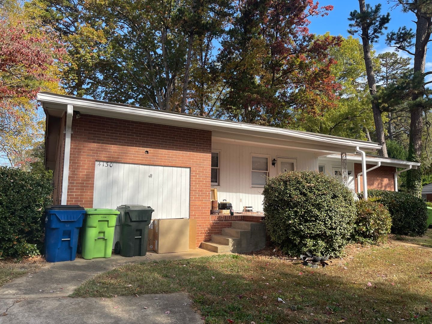 Raleigh Apartment: 4130 Western Blvd.