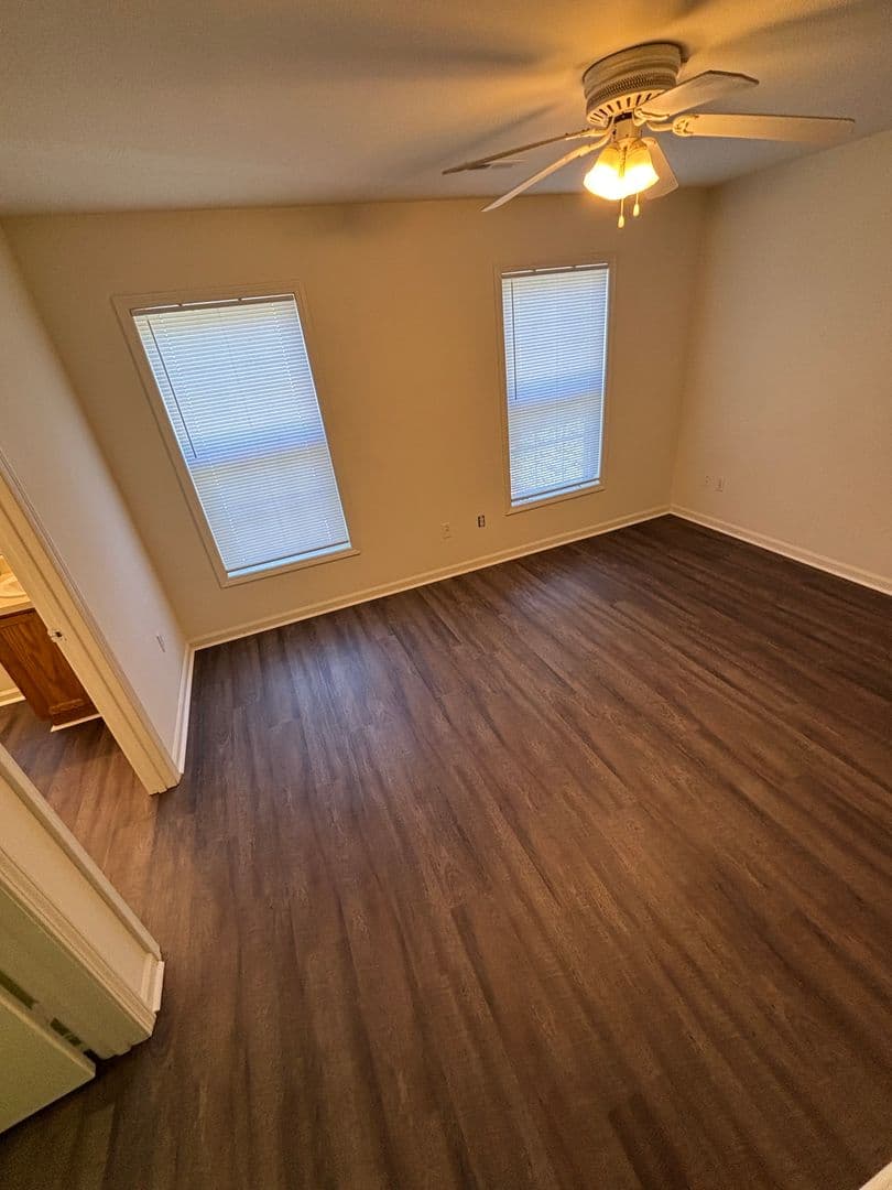 Raleigh Apartment: 1003 Lorimer Road