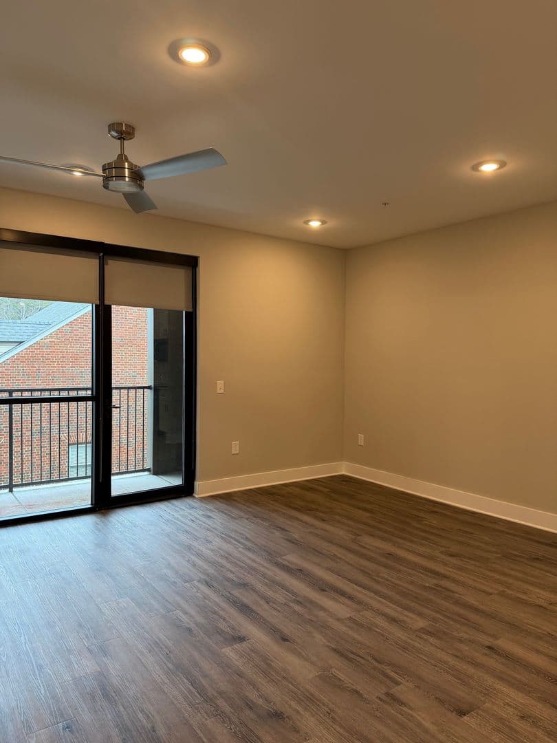 Cary Apartment: 400 E Chatham Street