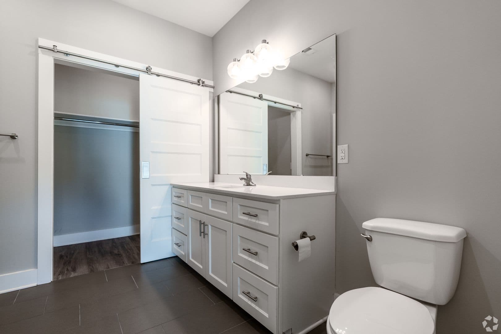 Cary Apartment: 400 E Chatham Street