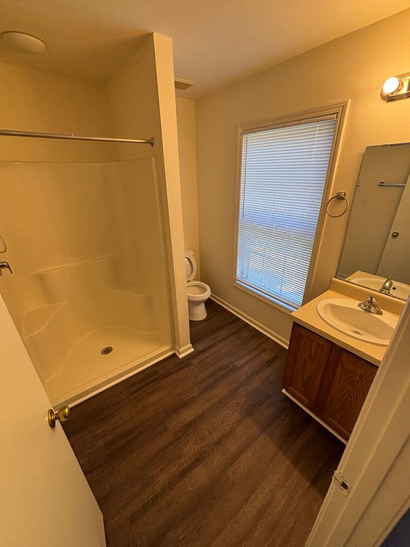 Raleigh Apartment: 1003 Lorimer Road