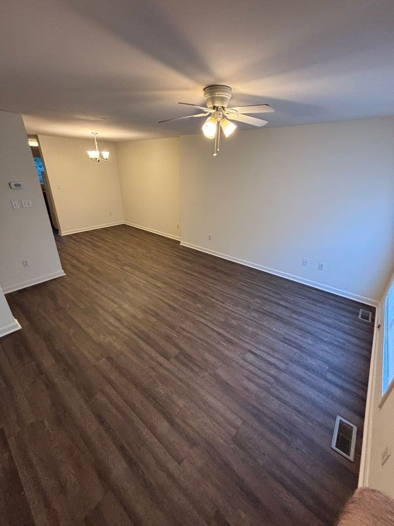 Raleigh Apartment: 1003 Lorimer Road