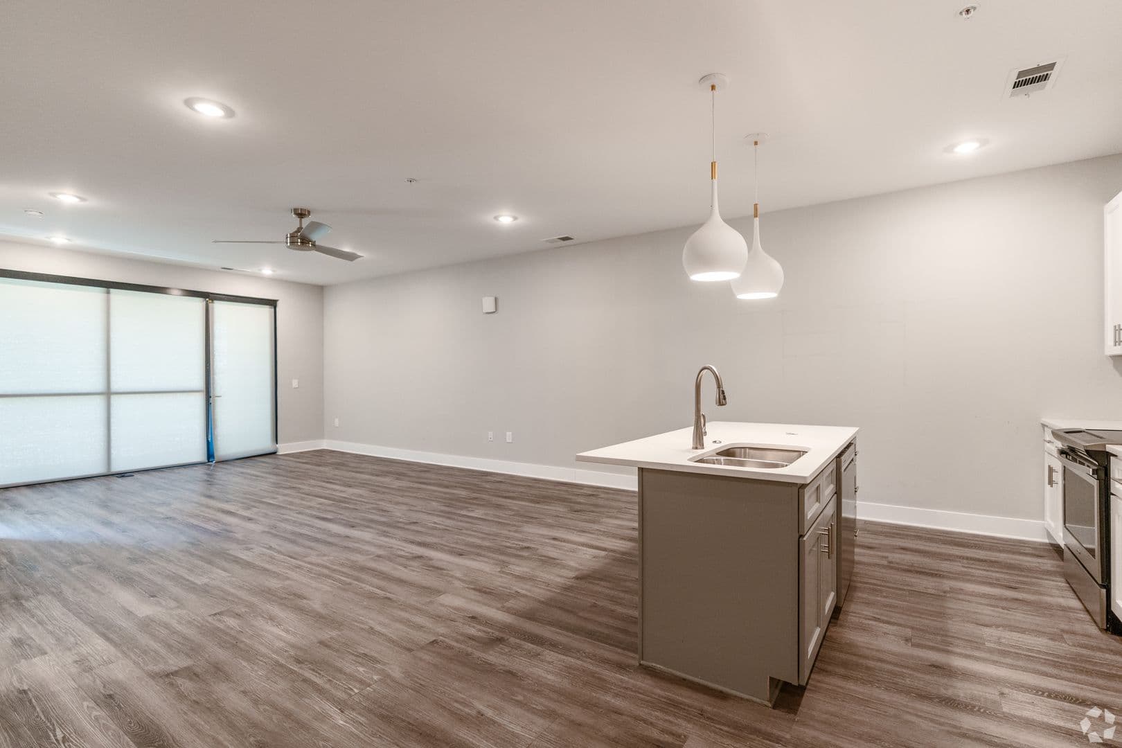 Cary Apartment: 400 E Chatham Street