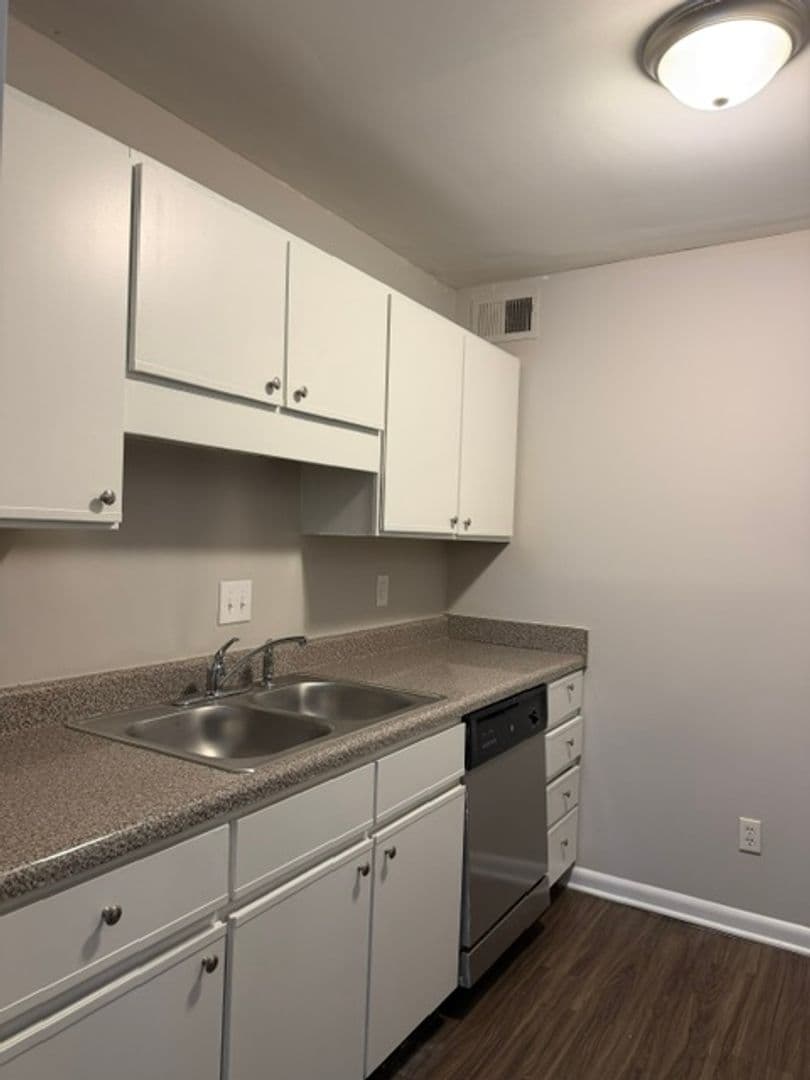 Cary Apartment: Ashton Woods